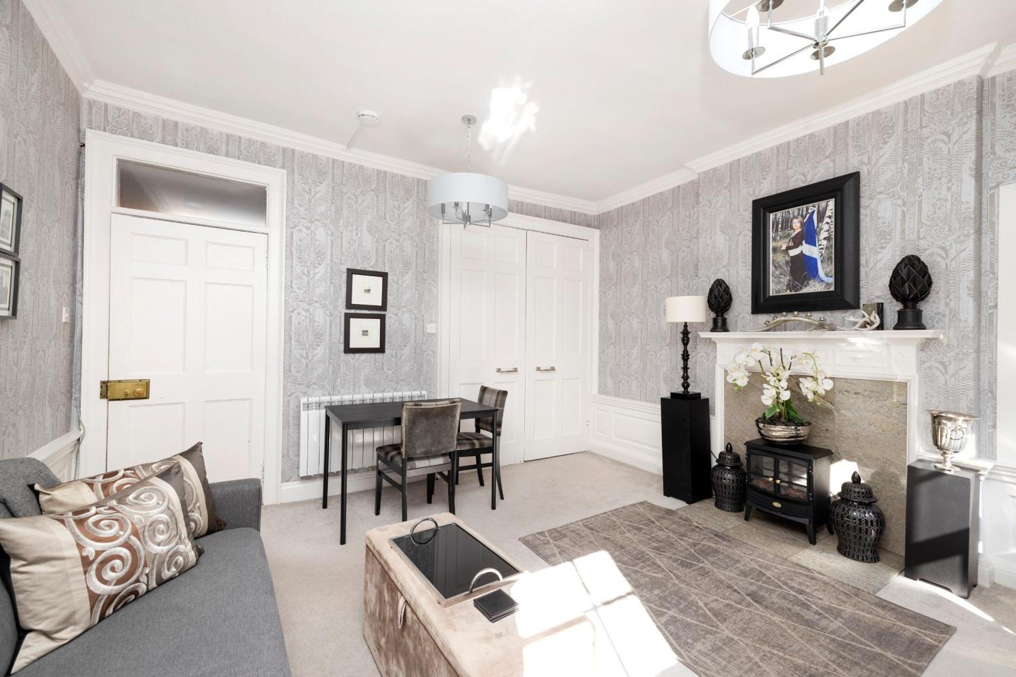 Joivy Exclusive Apartment At The Heart Of New Town Edinburgh Bagian luar foto